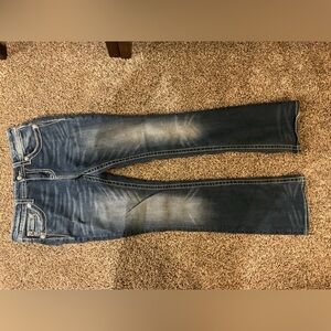 Miss Me Bootcut Embroidered Jeans

Size: 28

Inseam: 34